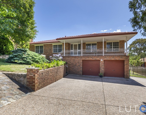 8 Claxton Crescent, Lyneham ACT 2602