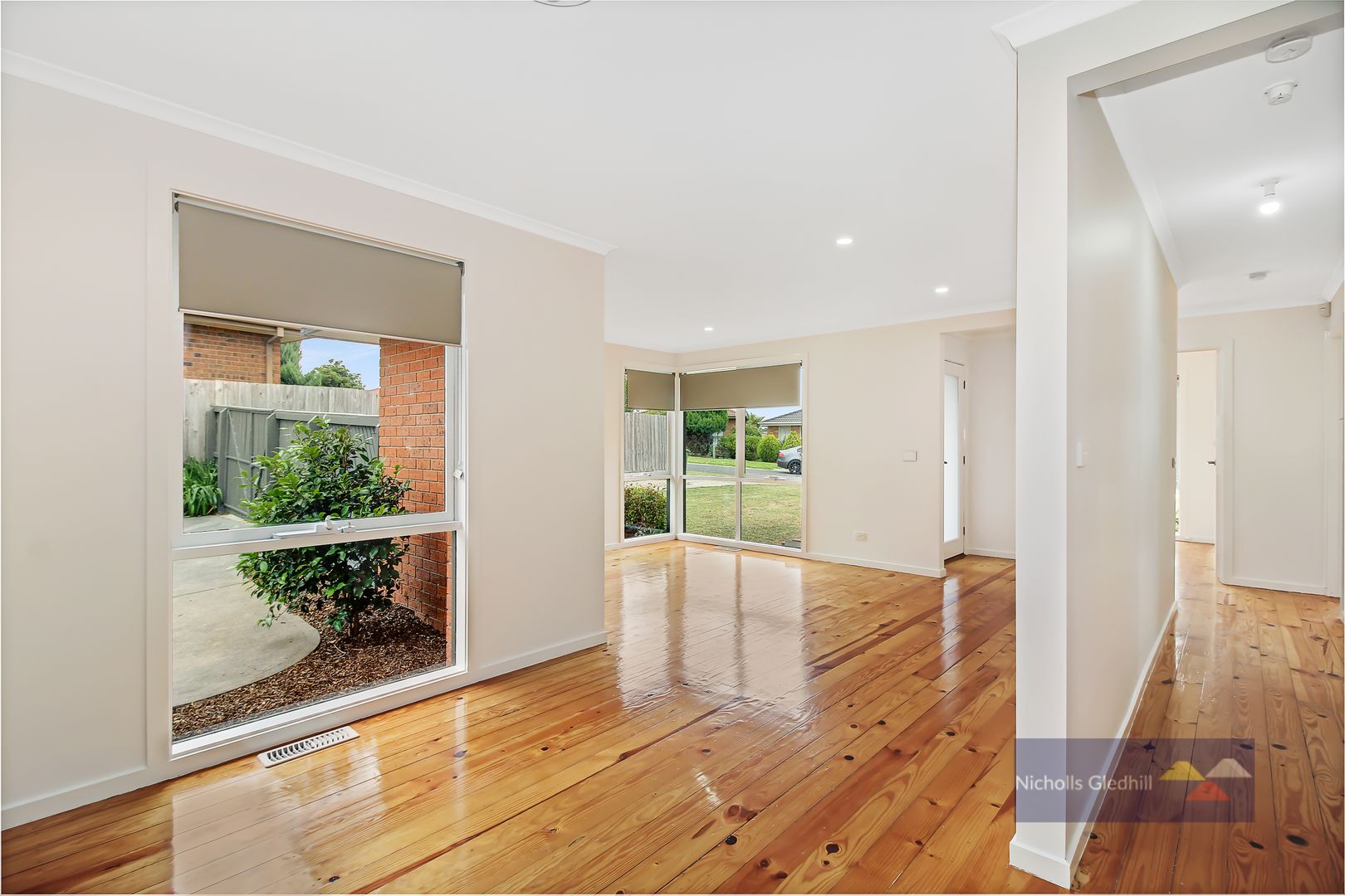 1 Nevis Court, Endeavour Hills VIC 3802, Image 2