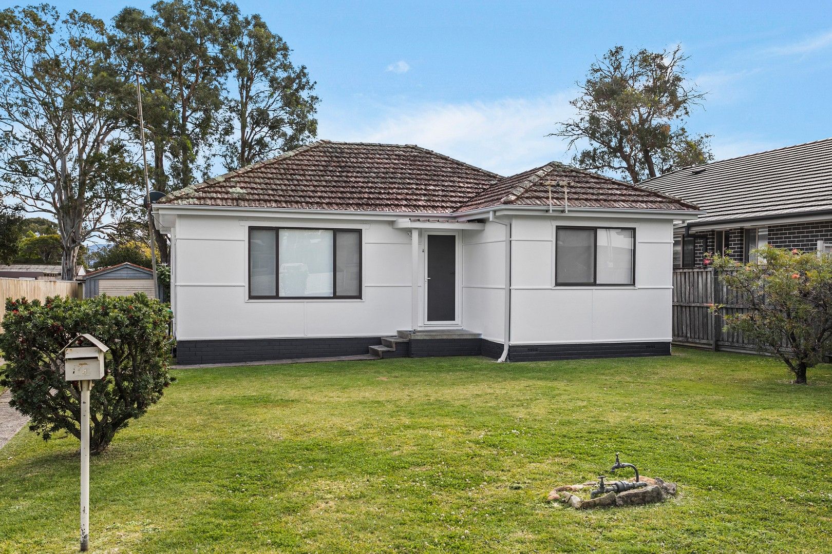 74 Barton Street, Oak Flats NSW 2529 House For Rent 650 Domain