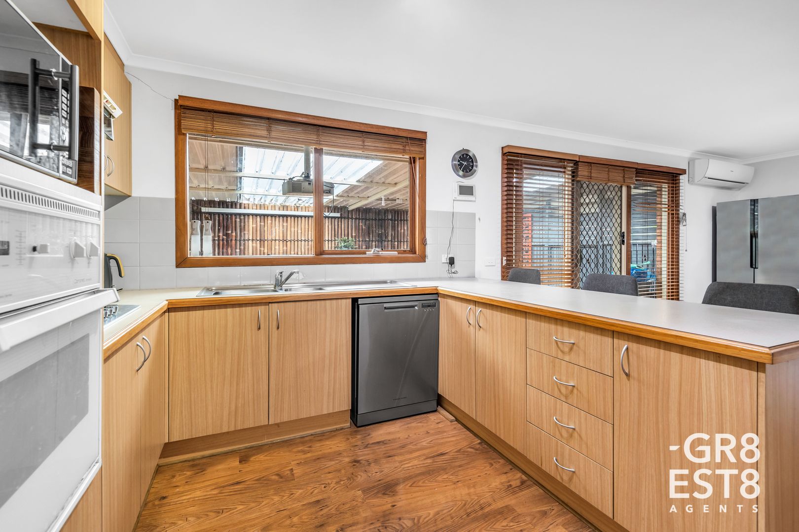 1 Sunnyside Drive, Berwick VIC 3806, Image 2