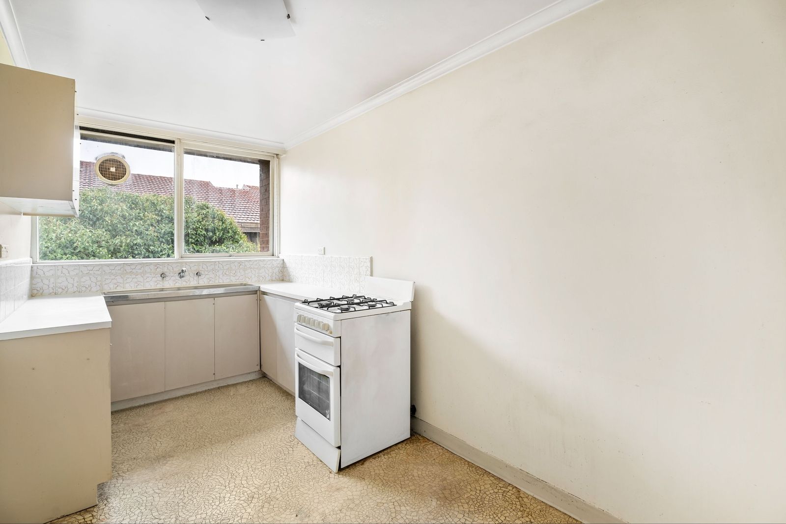 10/209 Maribyrnong Road, Ascot Vale VIC 3032, Image 2