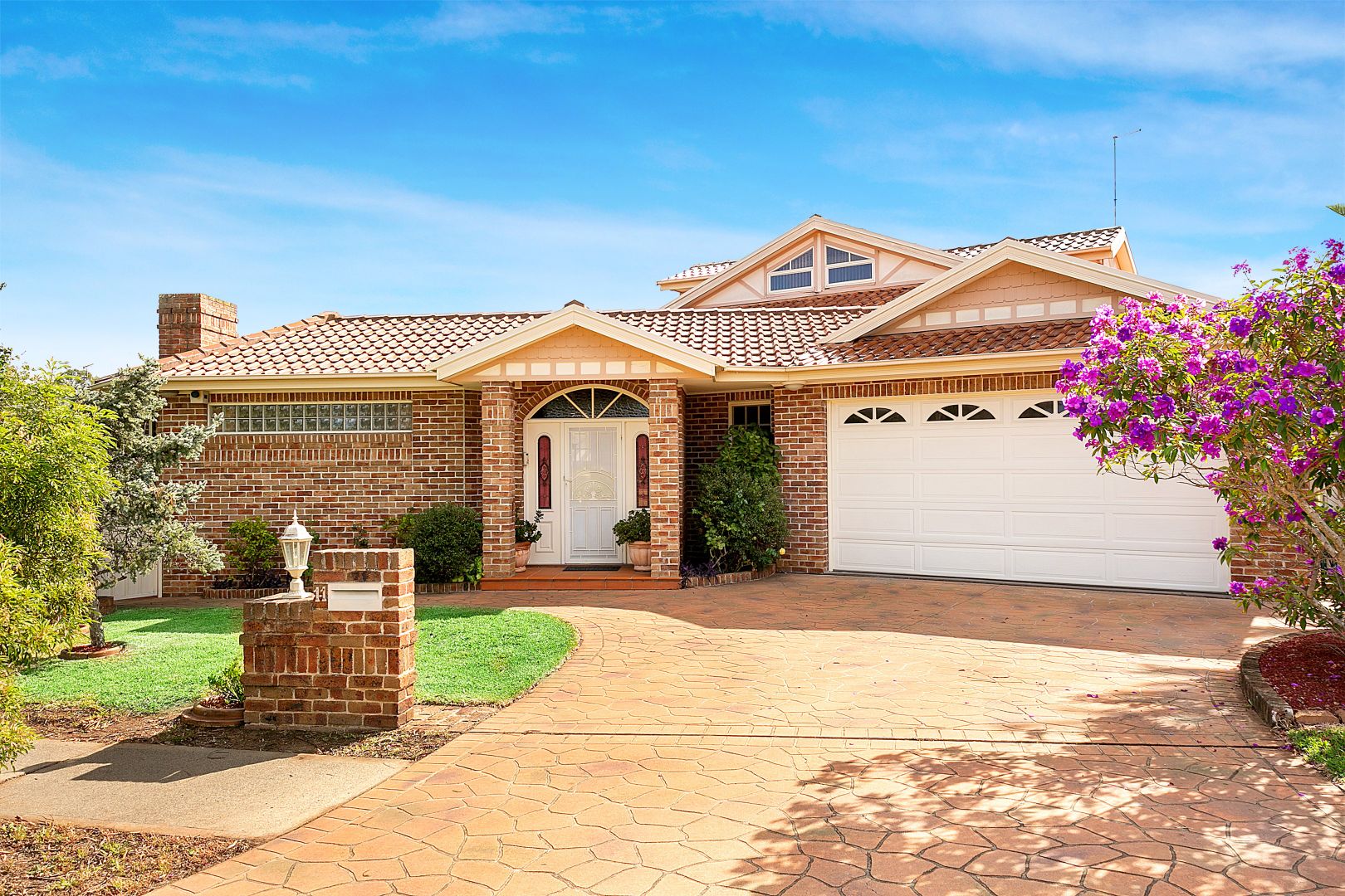 11 Roberts Road, Casula NSW 2170