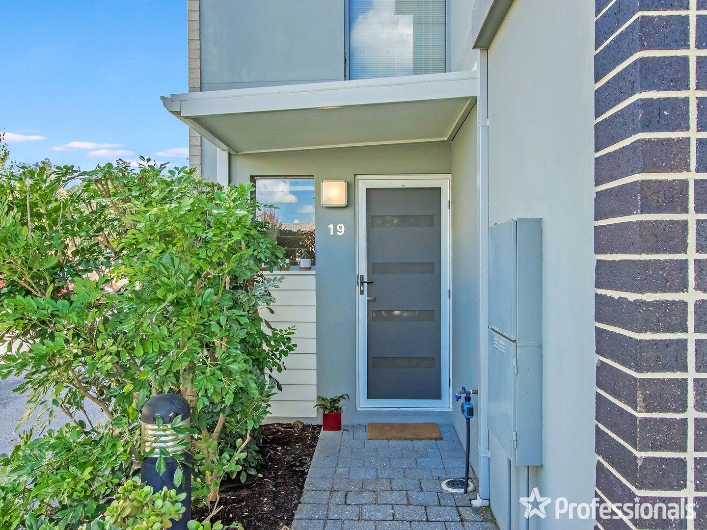 3 bedrooms Townhouse in 19/2 Louvre Way BALDIVIS WA, 6171