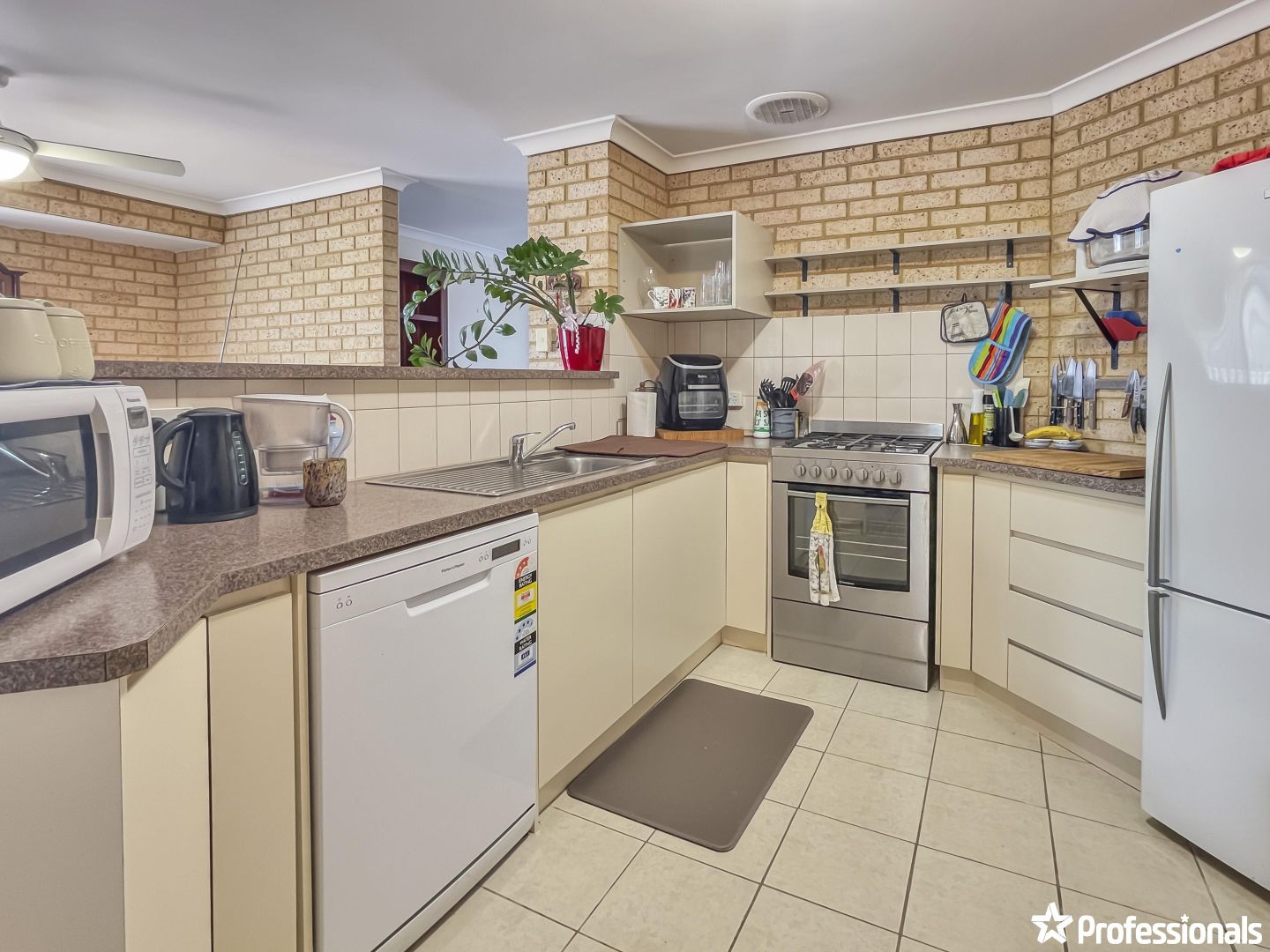 55 Bonamia Road, Utakarra WA 6530, Image 1