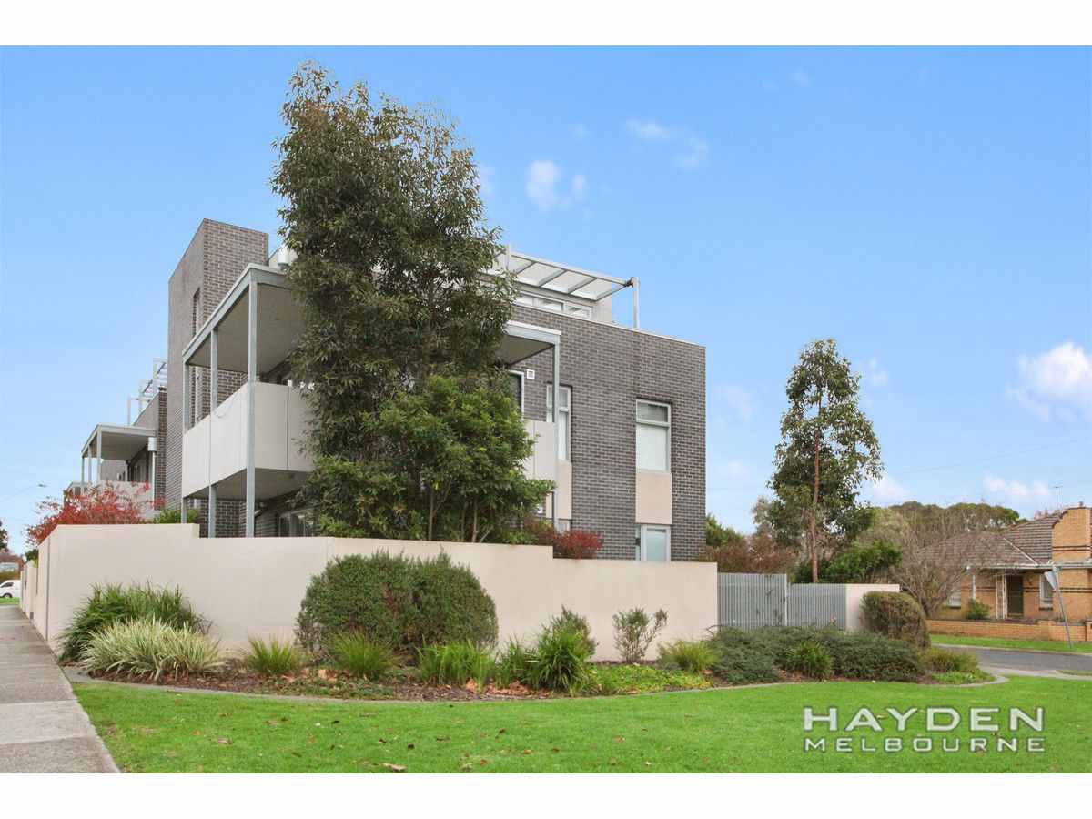 2 bedrooms Apartment / Unit / Flat in 108/1 Mackie Road BENTLEIGH EAST VIC, 3165