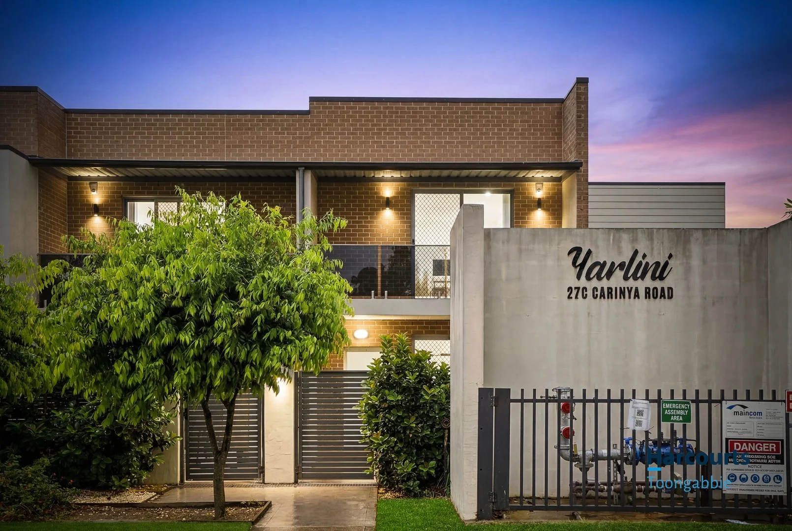 1/27C Carinya Road, Girraween NSW 2145