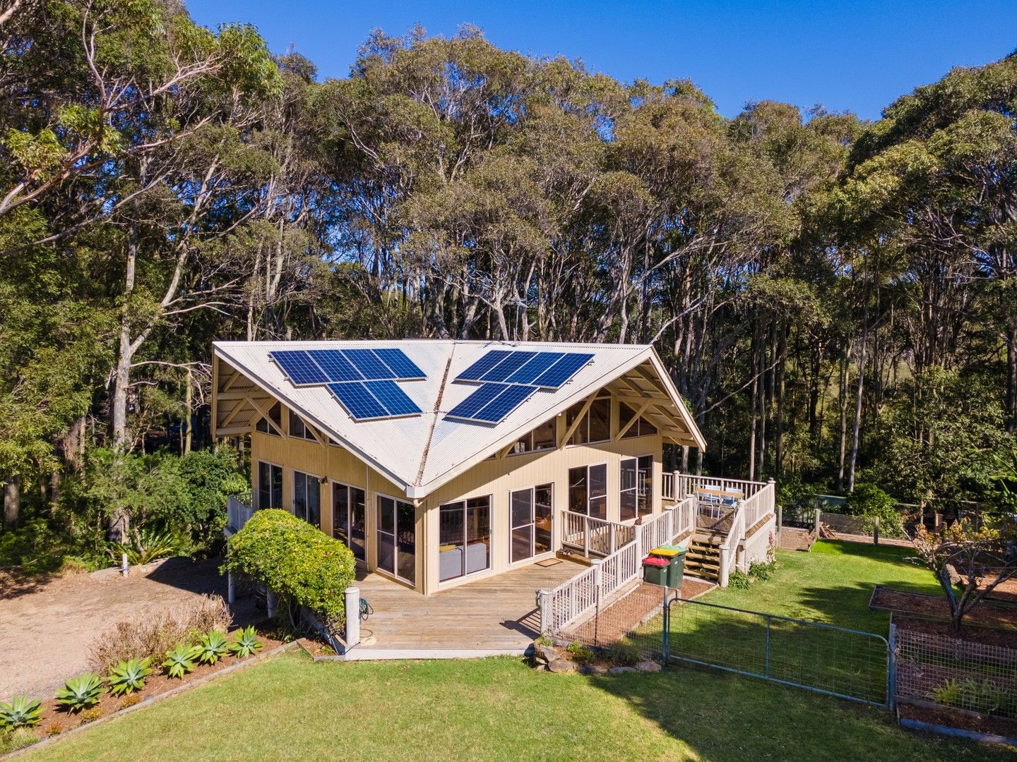 2 bedrooms House in 48 George Street BERMAGUI NSW, 2546