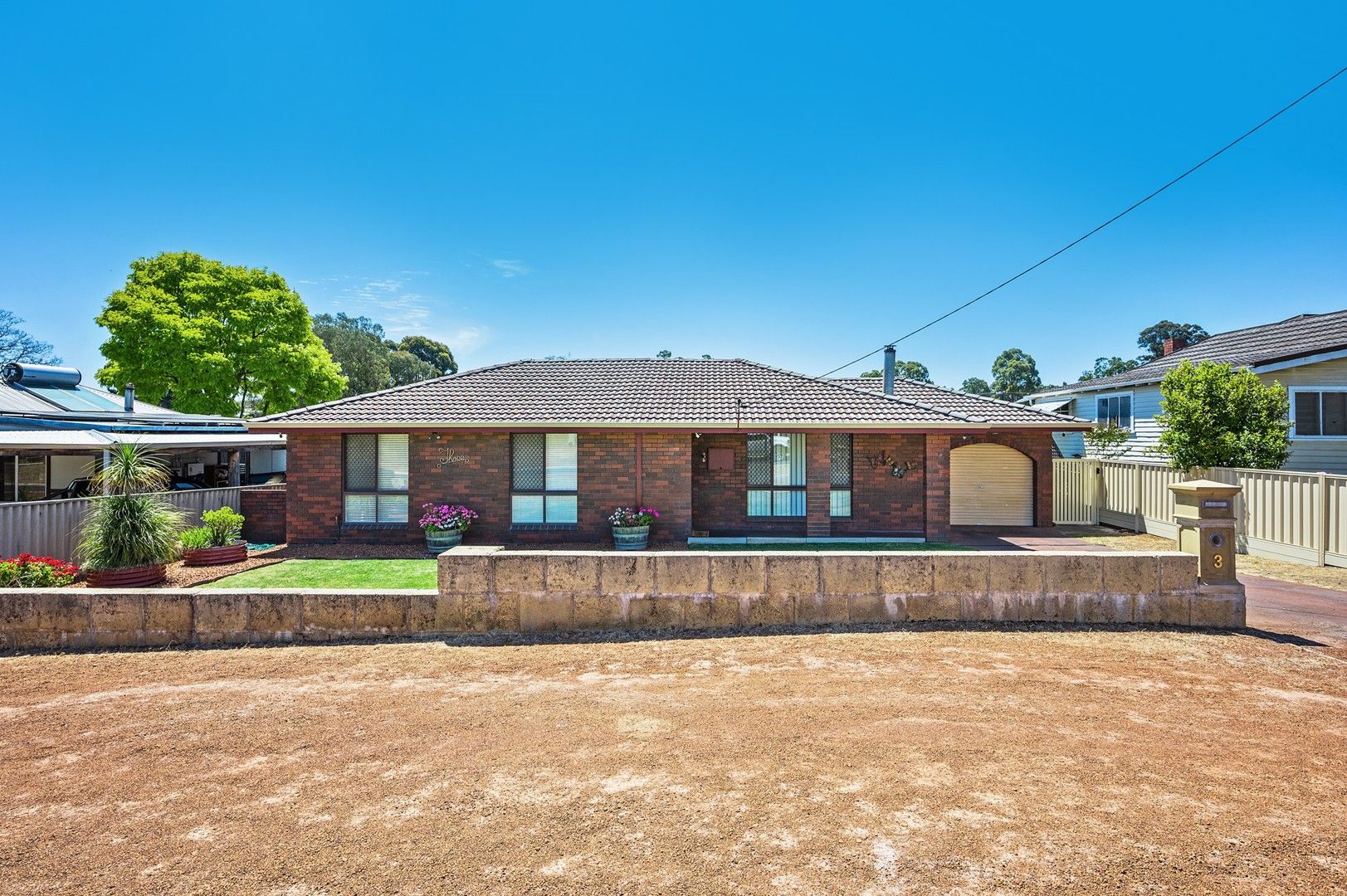 3 bedrooms House in 3 Lawley Street COLLIE WA, 6225