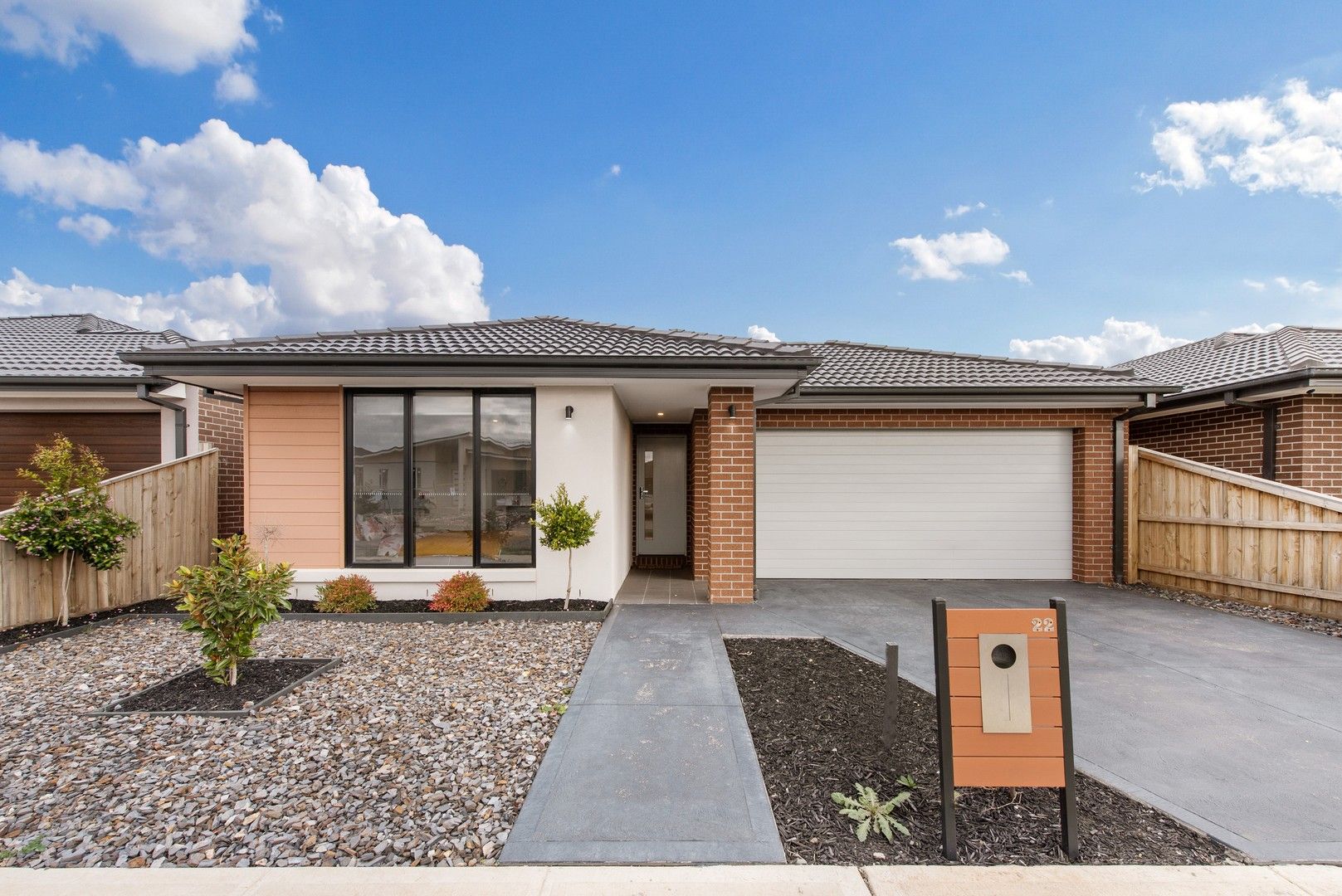 4 bedrooms House in 22 Ainsworth Crescent DIGGERS REST VIC, 3427