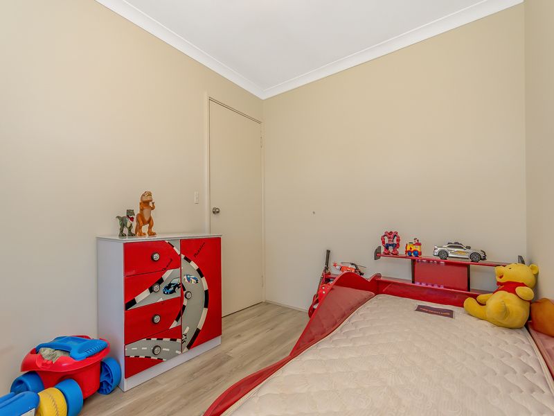 3 bedrooms House in 7 Moore Court COOLOONGUP WA, 6168