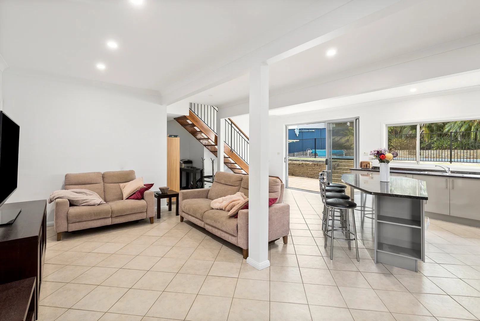 Additional image 3 of 18 Nioka Avenue, Keiraville NSW 2500