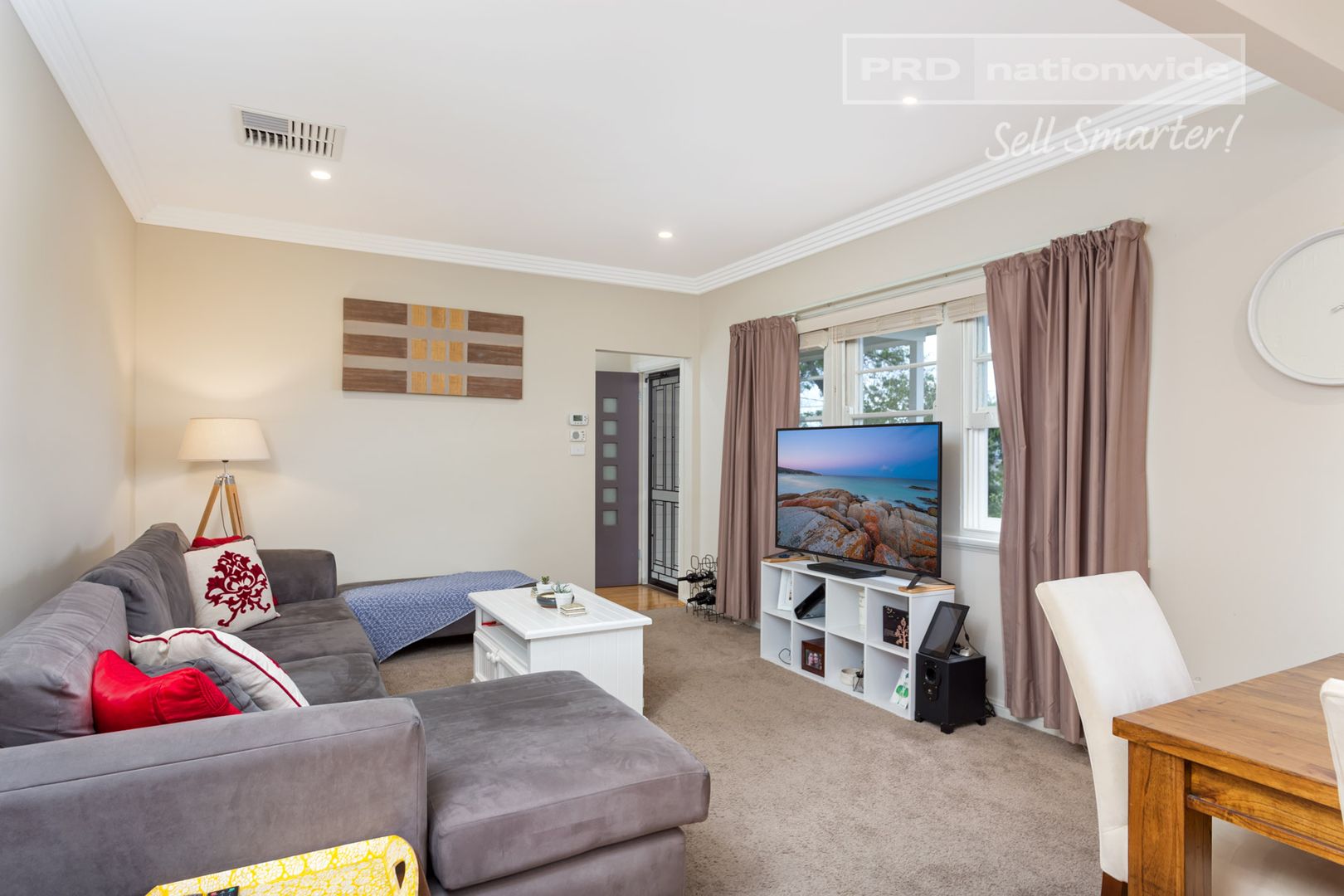 21 Croaker Street, Turvey Park NSW 2650, Image 2