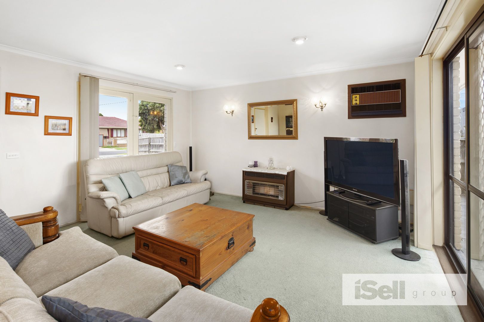 2 Markham Court, Keysborough VIC 3173, Image 2