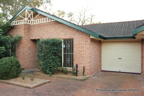 11/8-10 Humphries Road, WAKELEY NSW 2176, Image 0