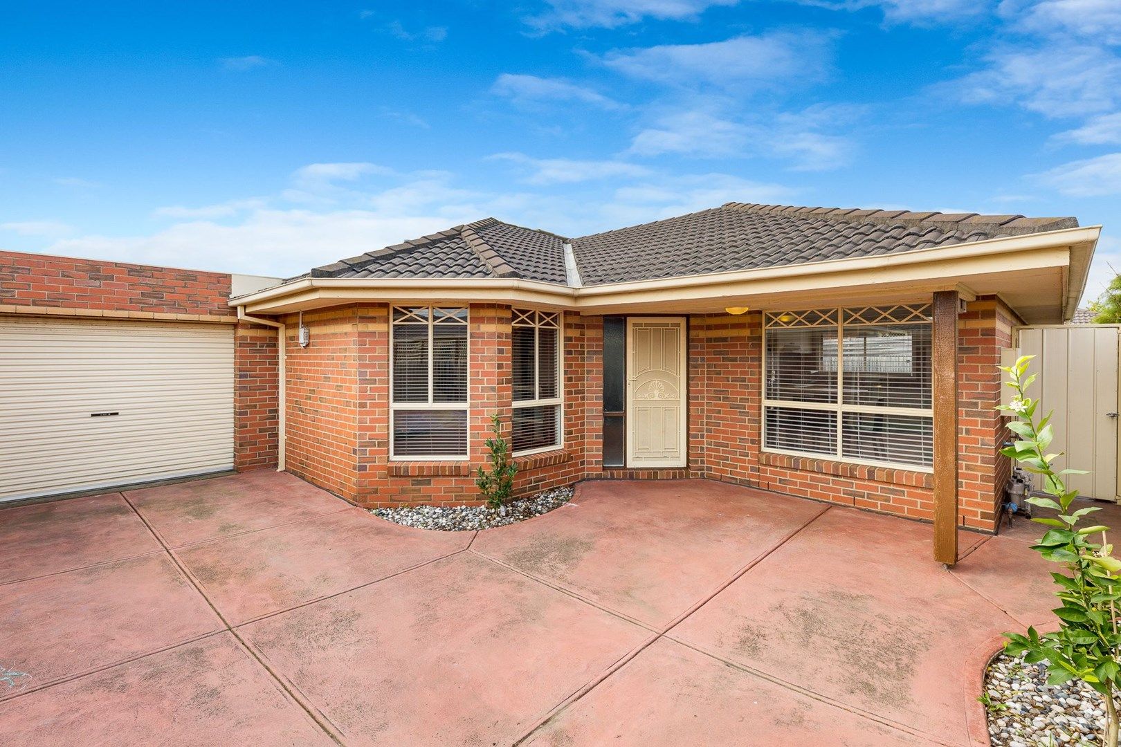 2/36 Highlands Avenue, Airport West VIC 3042, Image 0