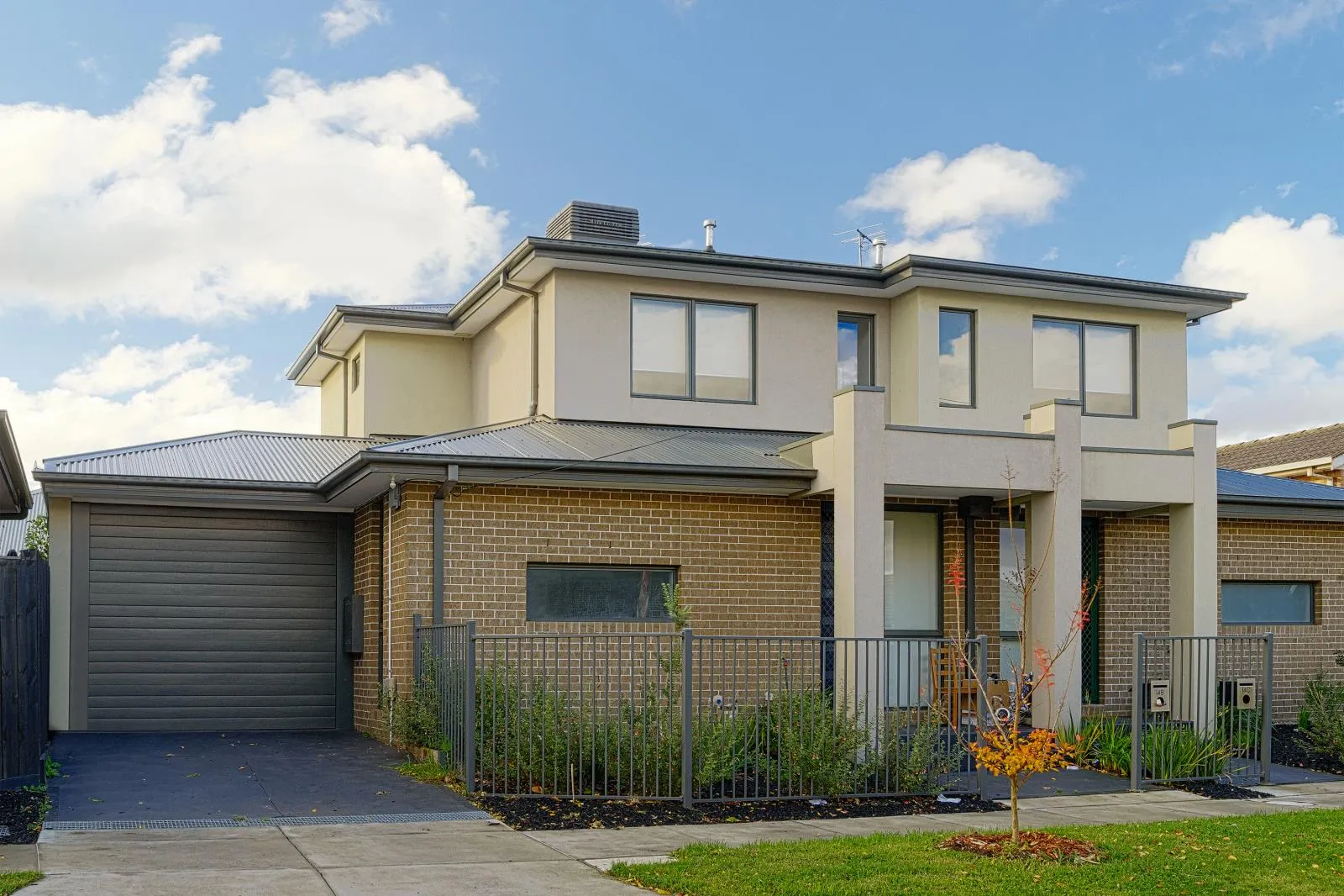 House in Clayton South - View 4