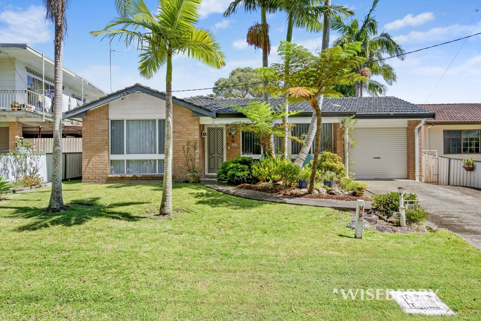 100 Griffith Street, Mannering Park NSW 2259, Image 0