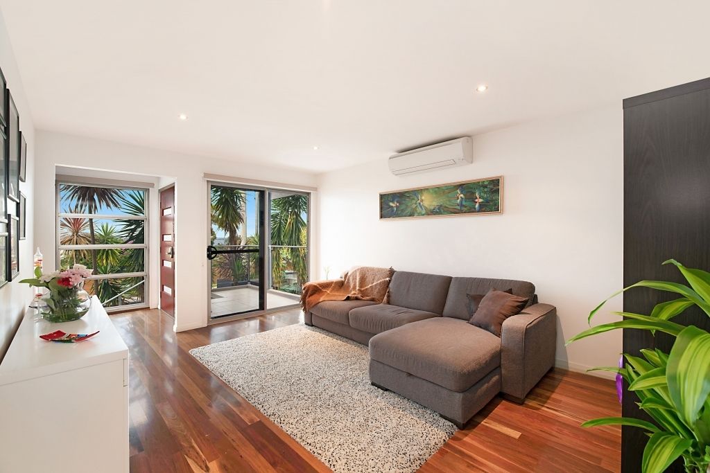 3 Pearce Ave, Belmont NSW 2280, Image 2