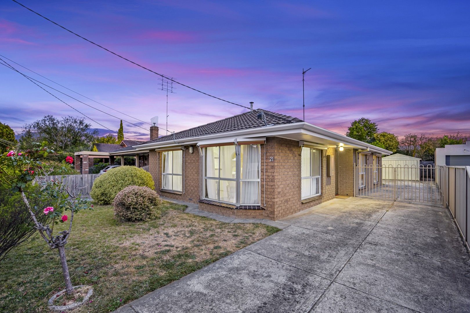 21 Salisbury Avenue, Newington VIC 3350, Image 0