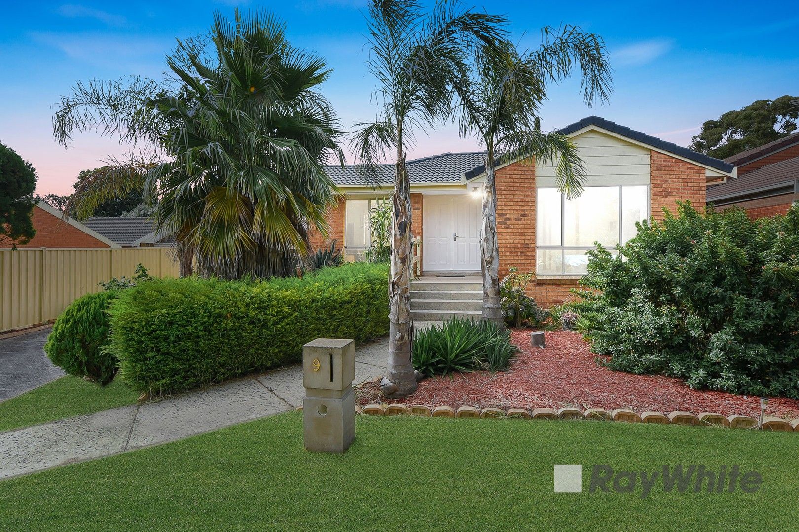 9 Bramwell Close, Endeavour Hills VIC 3802, Image 0