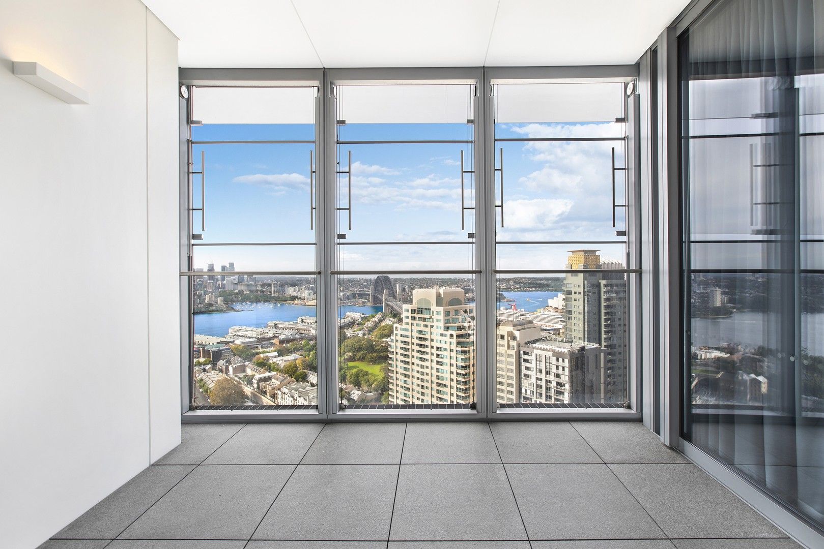 2 bedrooms Apartment / Unit / Flat in Level 52/2 Watermans Quay BARANGAROO NSW, 2000