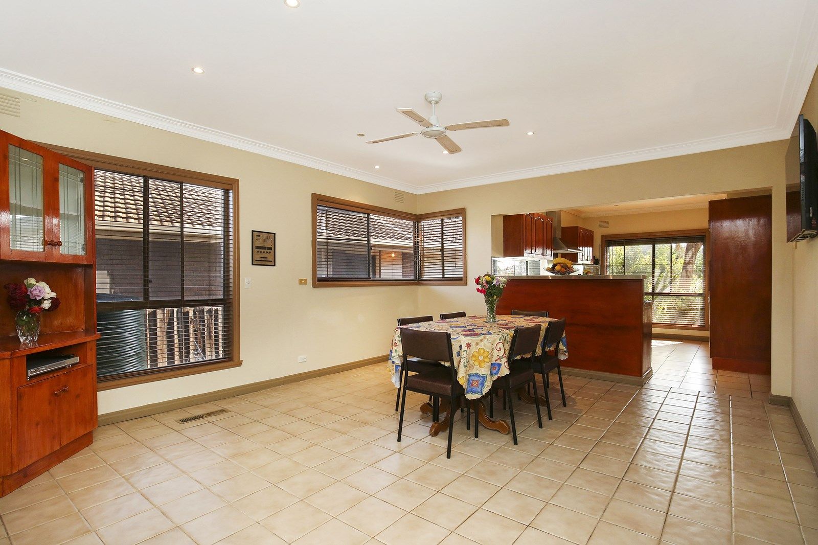 7 Yilleen Close, Thomastown VIC 3074, Image 2