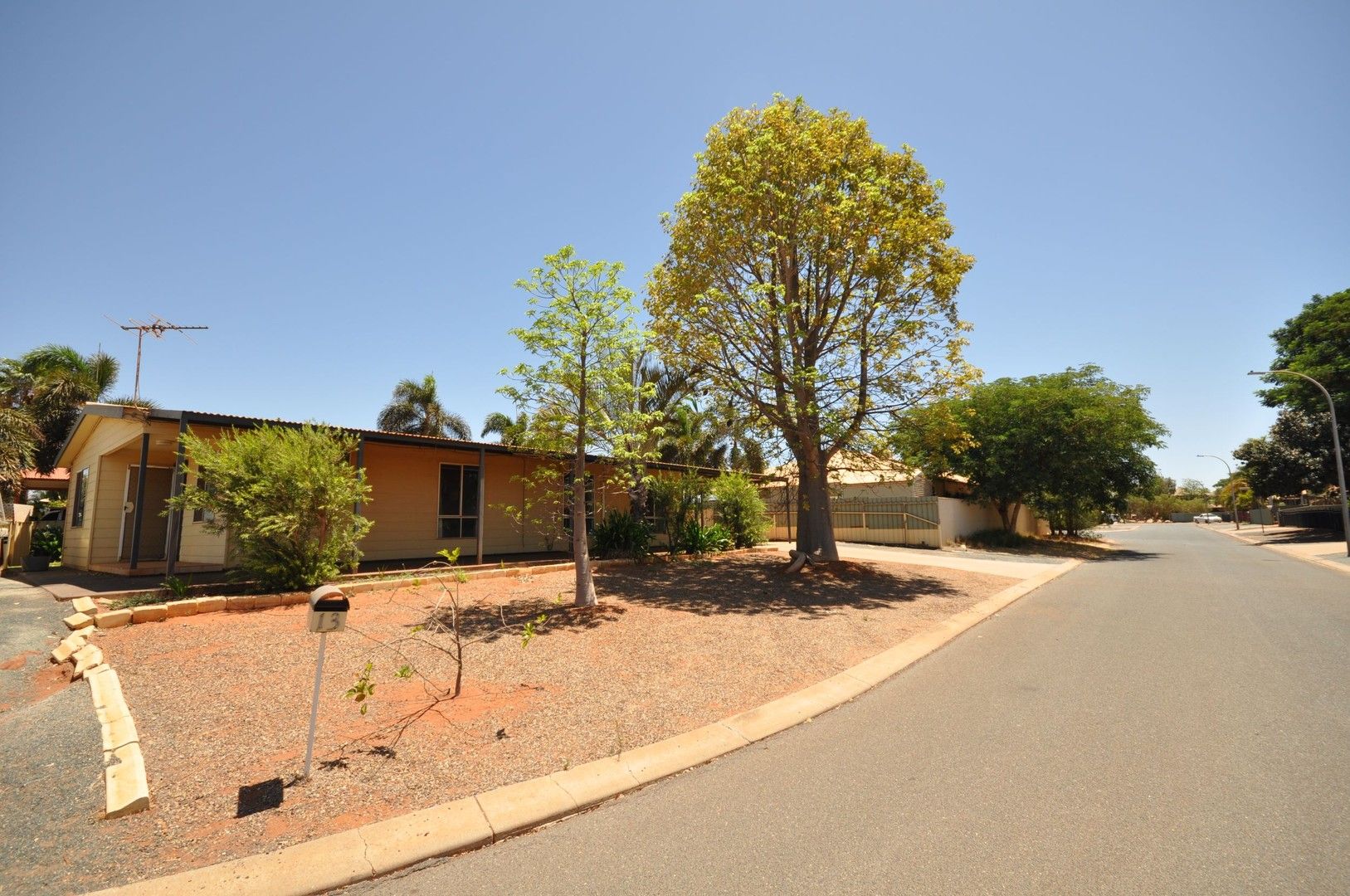 3 bedrooms House in 13 Centennial Loop SOUTH HEDLAND WA, 6722