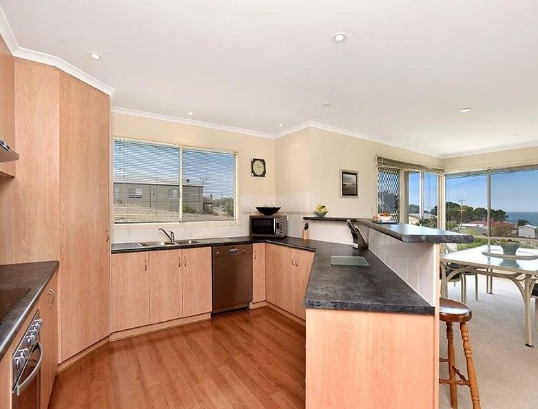 75 Battye Road, Encounter Bay SA 5211, Image 2