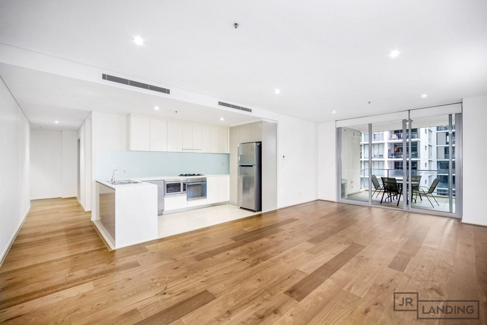 2 bedrooms Apartment / Unit / Flat in 405C/8 Bourke Street MASCOT NSW, 2020