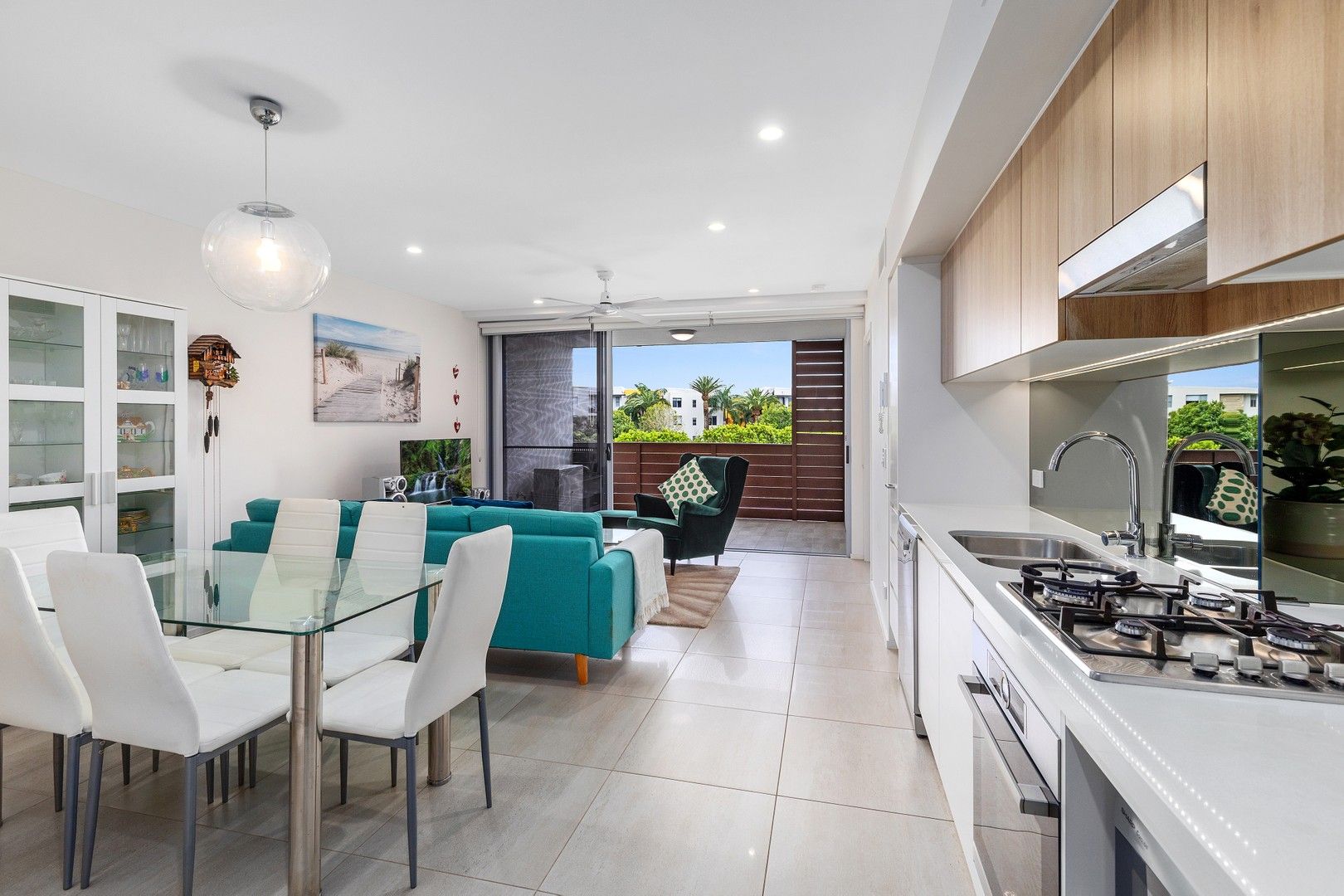 2 bedrooms Apartment / Unit / Flat in 24/93 Sheehan Avenue HOPE ISLAND QLD, 4212