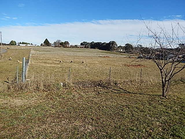 2 Clements Street, Crookwell NSW 2583