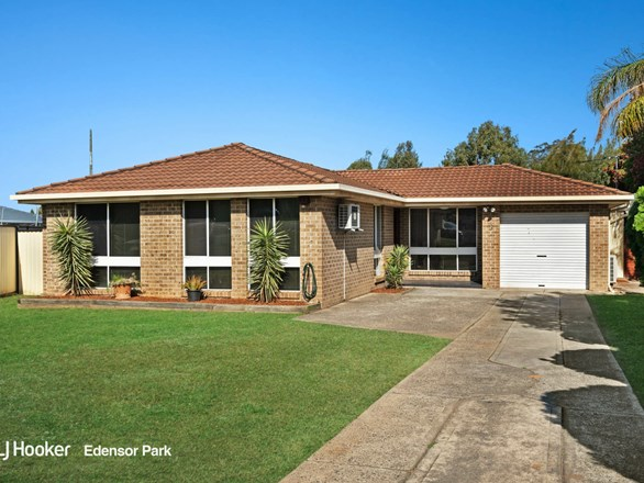 5 Marciano Close, Edensor Park NSW 2176