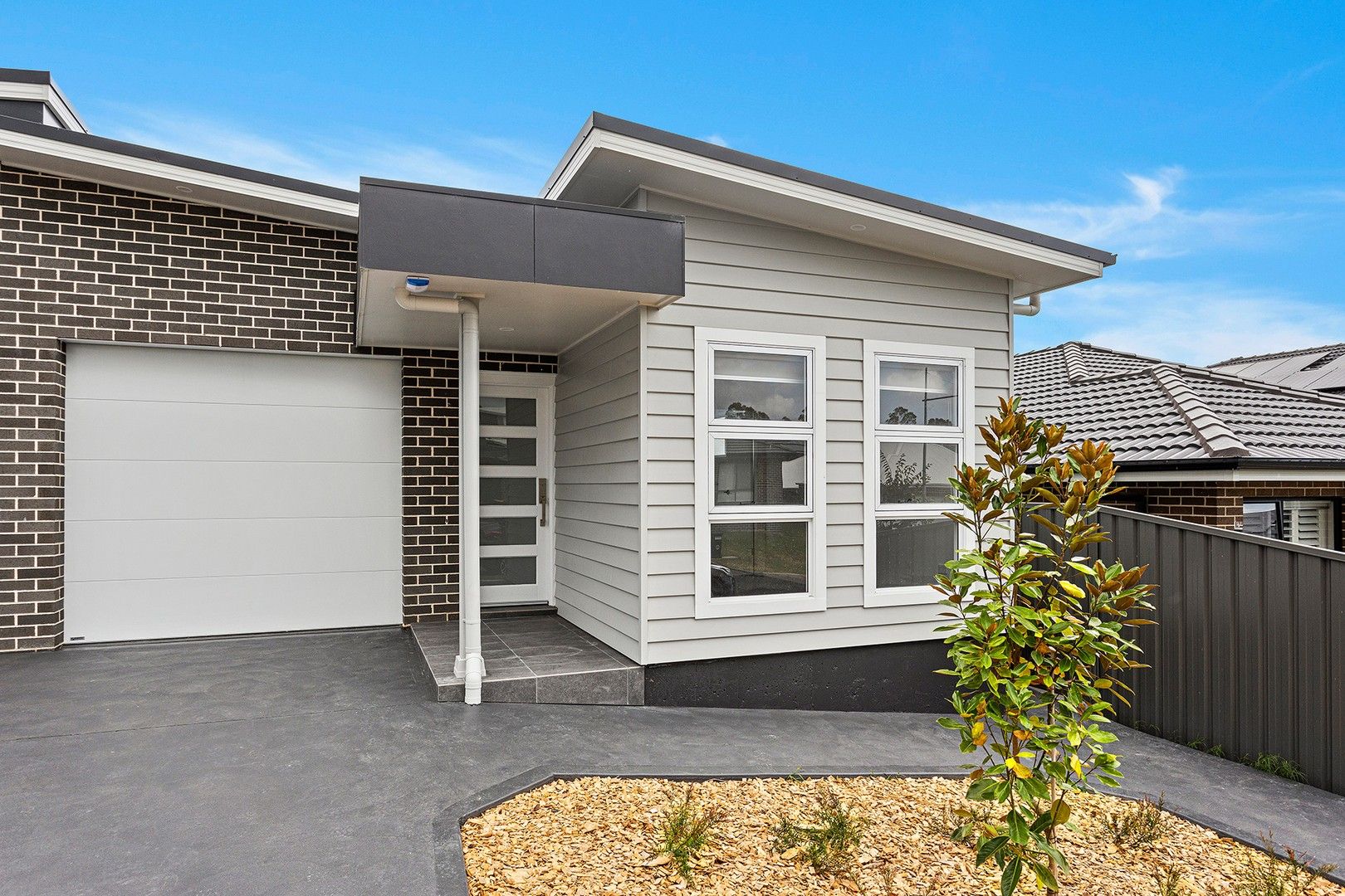 3 bedrooms Semi-Detached in 24A Lockheed Hudson Drive HORSLEY NSW, 2530