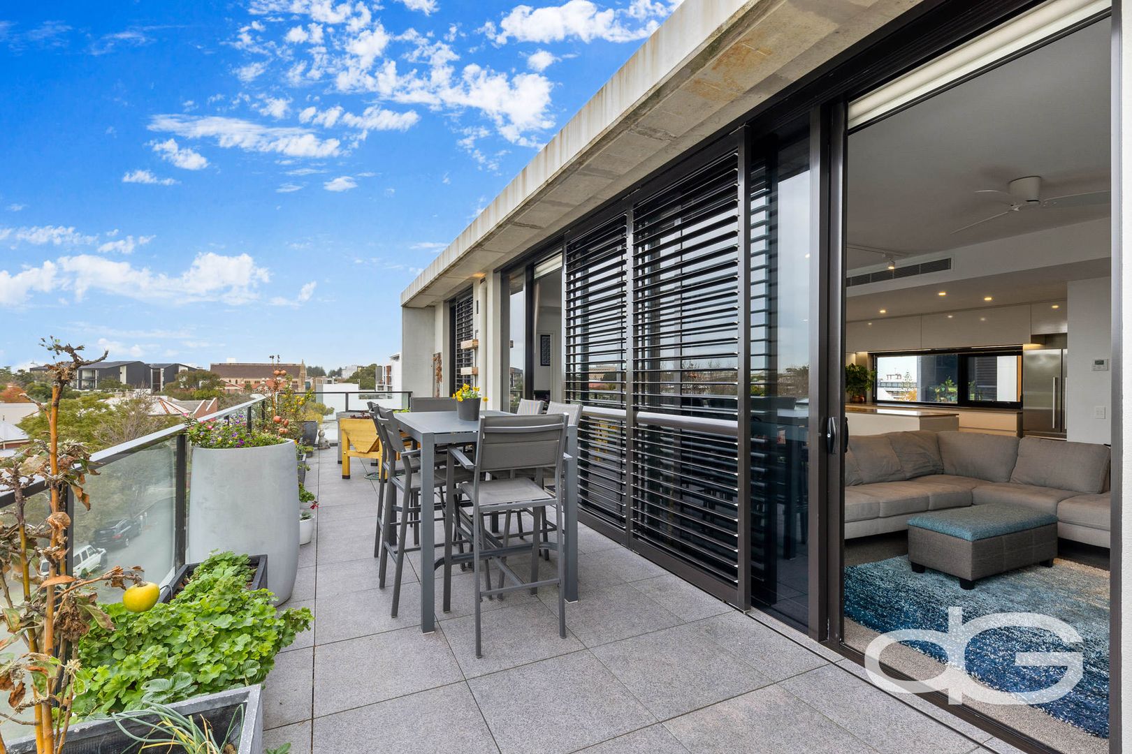 154/32 Quarry Street, Fremantle WA 6160, Image 2