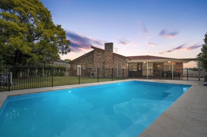 5 bedrooms House in 3 Augusta Court ALBANY CREEK QLD, 4035