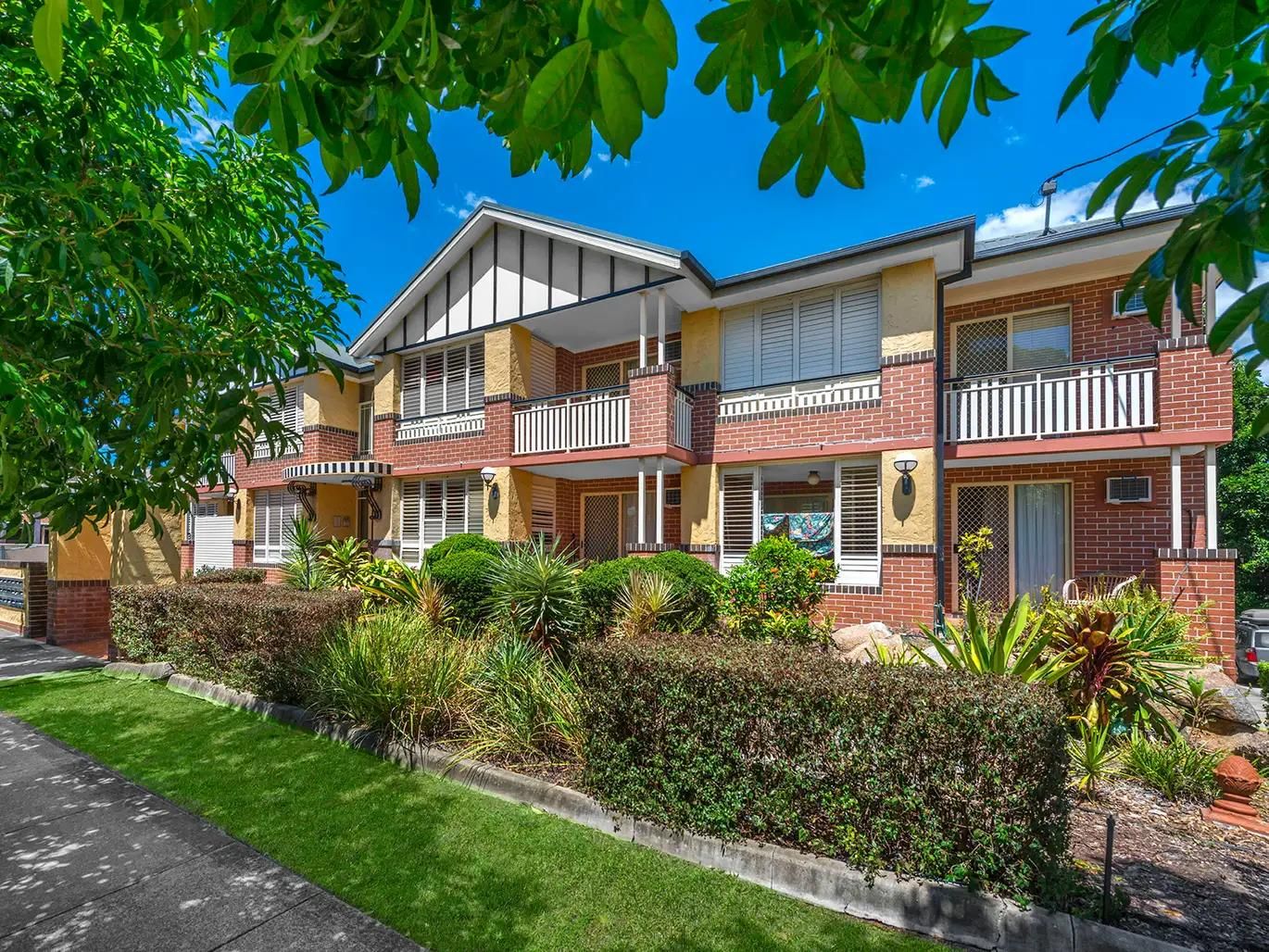 1a 151 Beatrice Terrace Ascot Qld 4007 Apartment For Rent 320 Domain