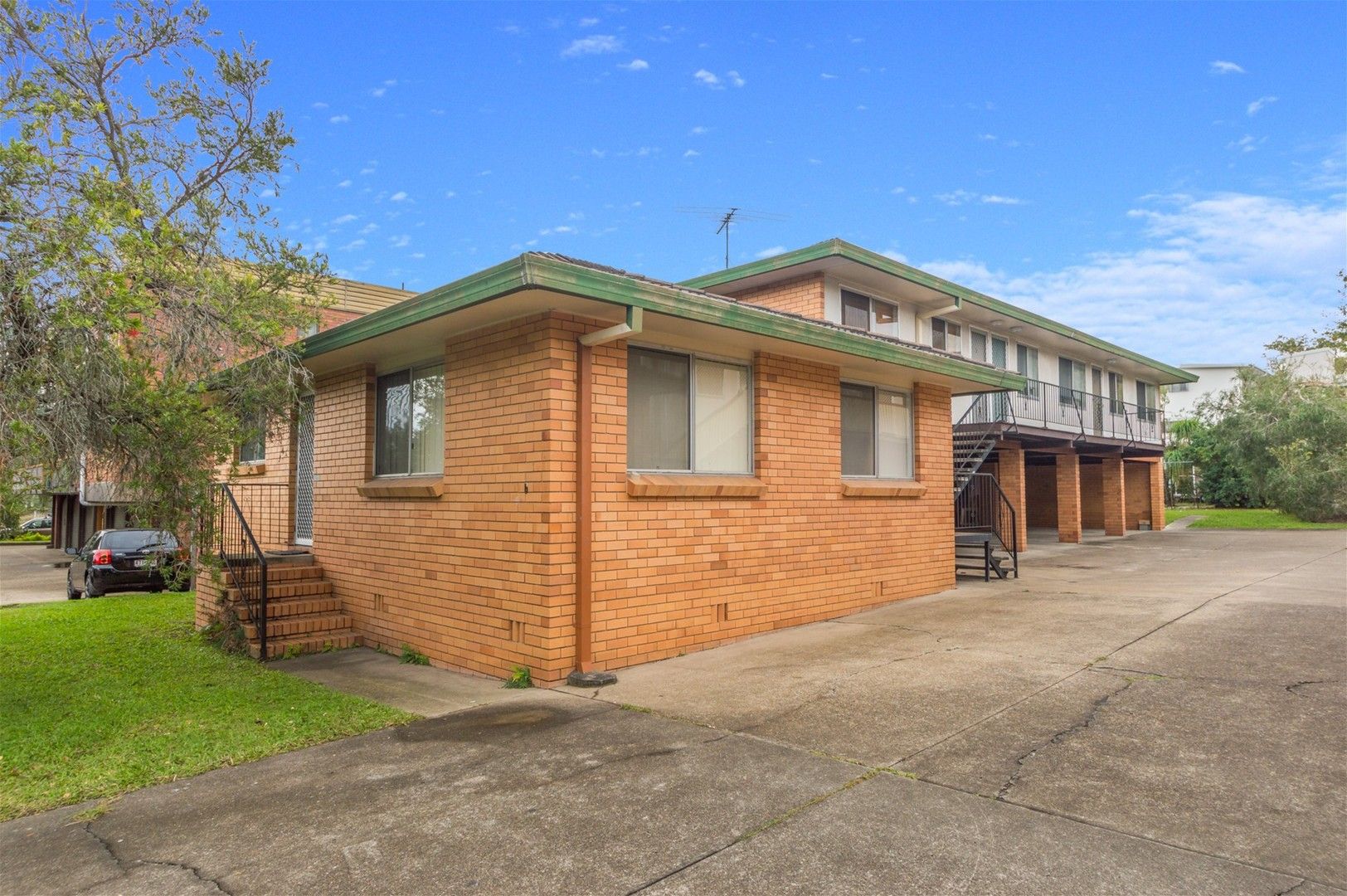 2 bedrooms Apartment / Unit / Flat in 1/6 Querrin Street YERONGA QLD, 4104