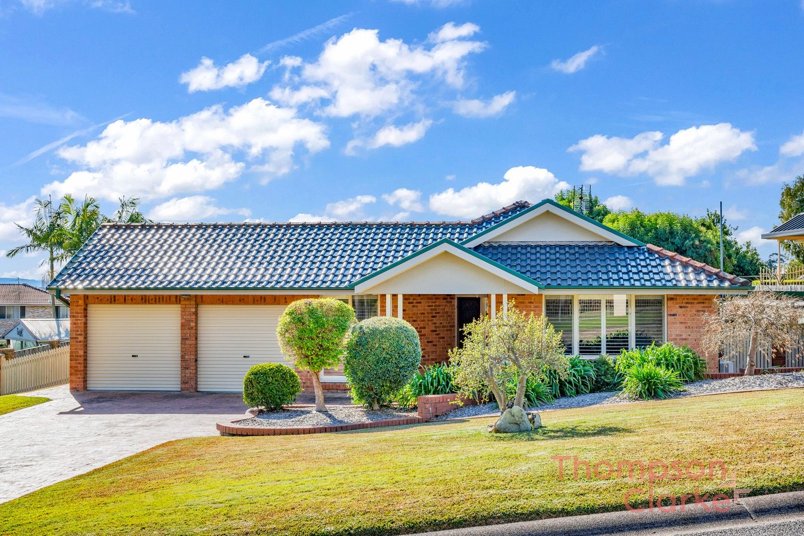 4 bedrooms House in 8 Hectors Hill Close EAST MAITLAND NSW, 2323