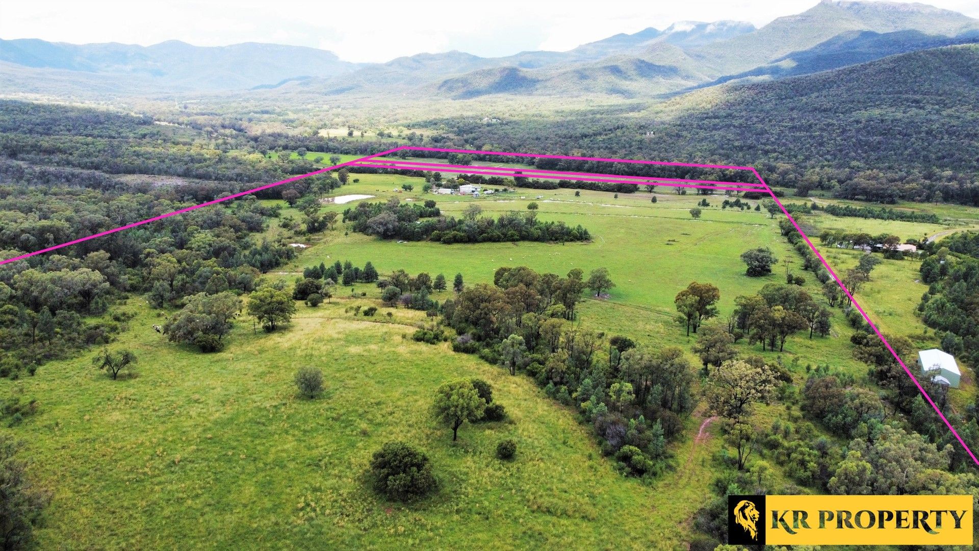 3 bedrooms Specialist Farm in 2537 Kaputar Road BULLAWA CREEK NSW, 2390