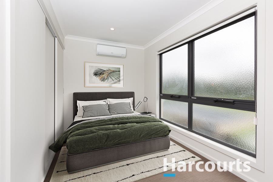 2/8 Moore Road, Hallam VIC 3803, Image 2