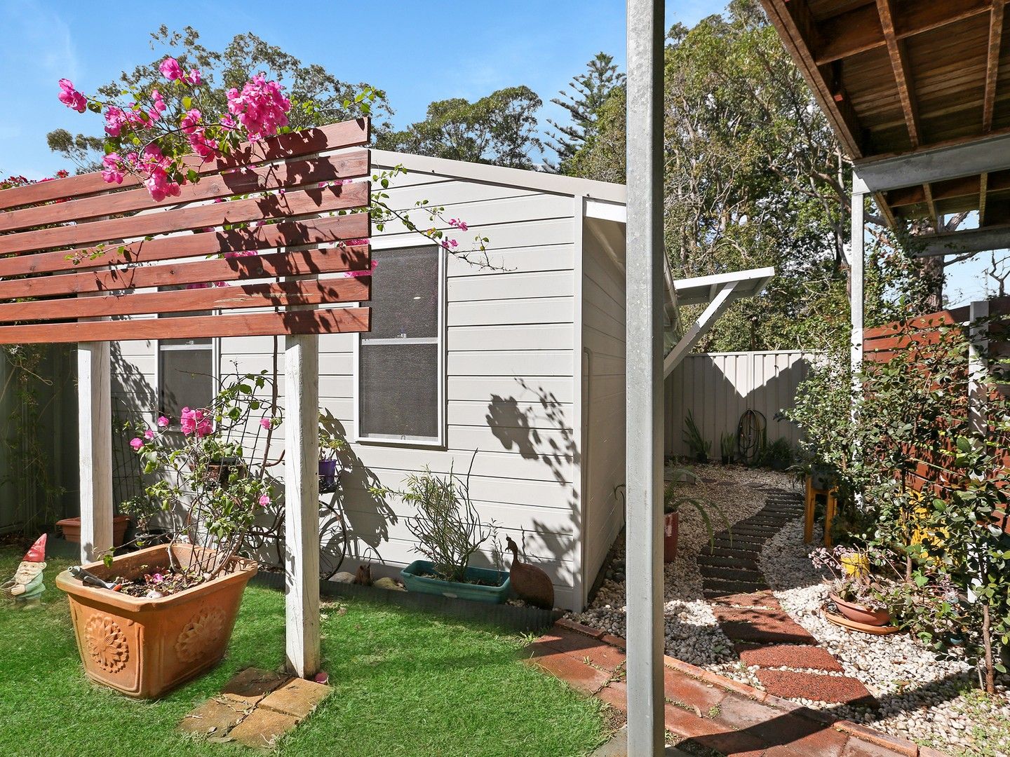 1 bedrooms House in 50B Quinalup Street GWANDALAN NSW, 2259
