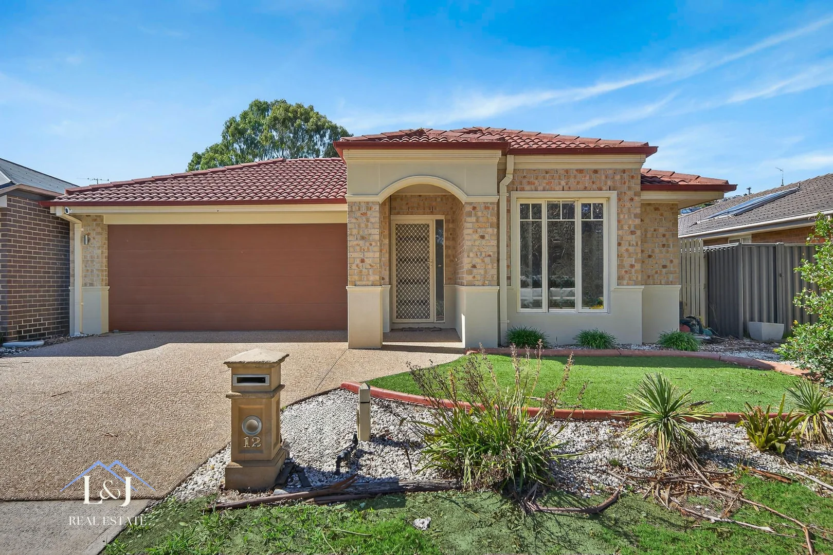Primary image of 12 CHESTNUT CHASE, Pakenham VIC 3810