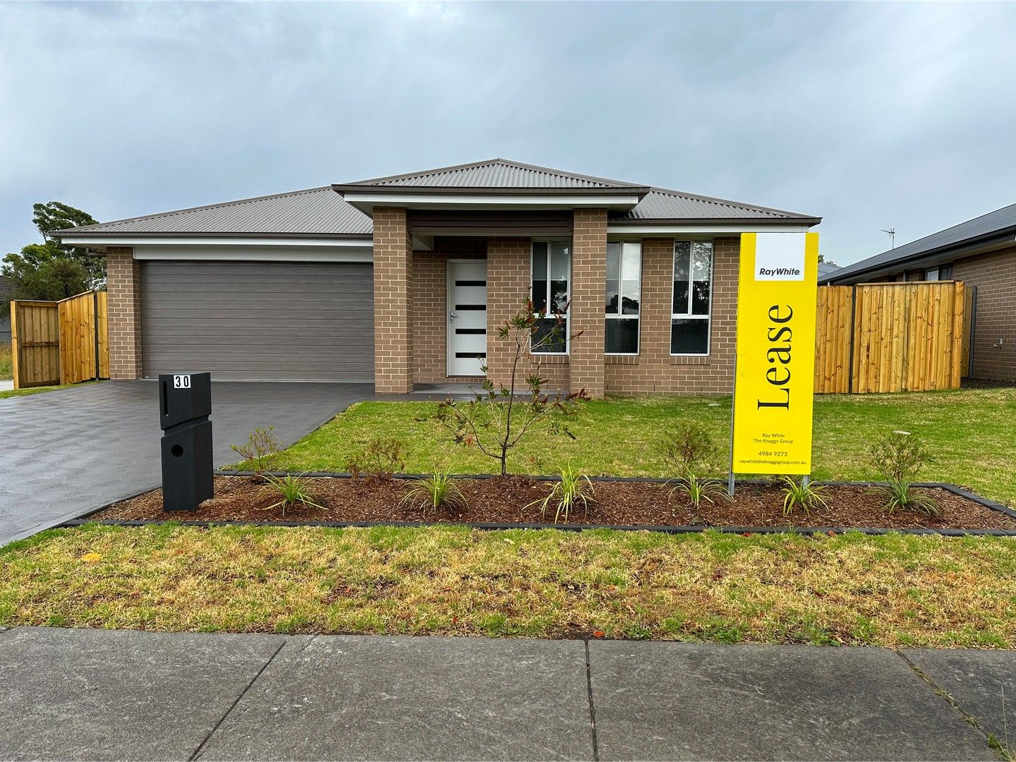 4 bedrooms House in 30 Yallimbah Ave TANILBA BAY NSW, 2319