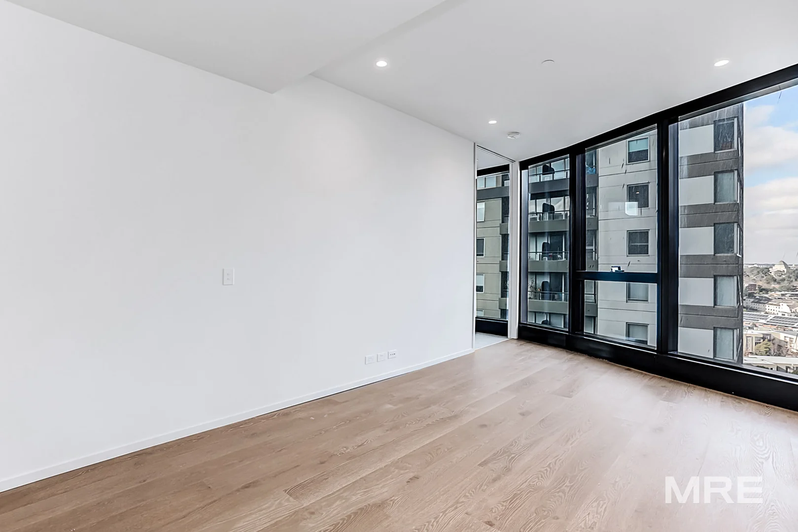 Additional image 3 of 1609/70 Southbank Boulevard, Southbank VIC 3006