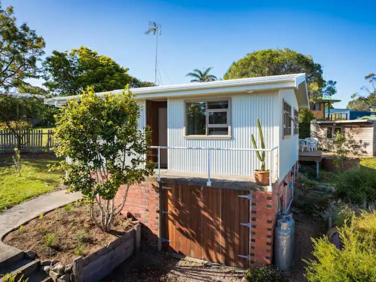 1 bedrooms House in 27 Panamuna Road TATHRA NSW, 2550