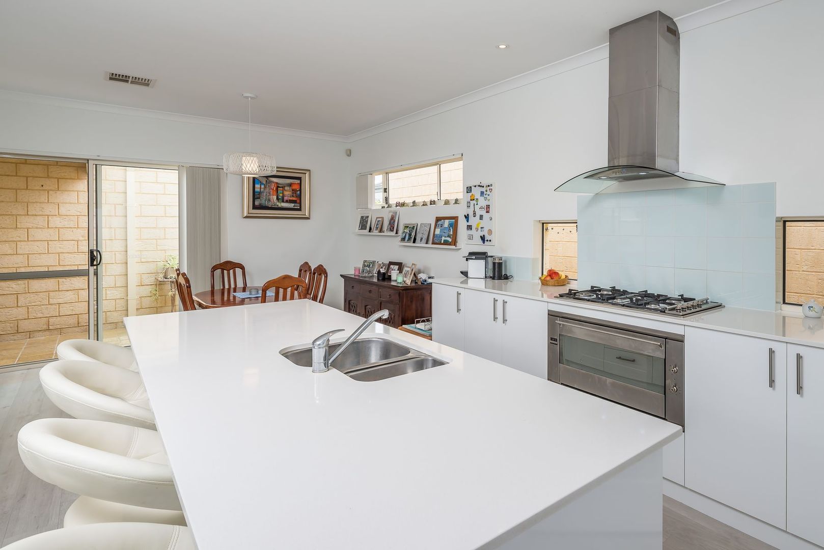 44 Windmill Circle, Burns Beach WA 6028, Image 2