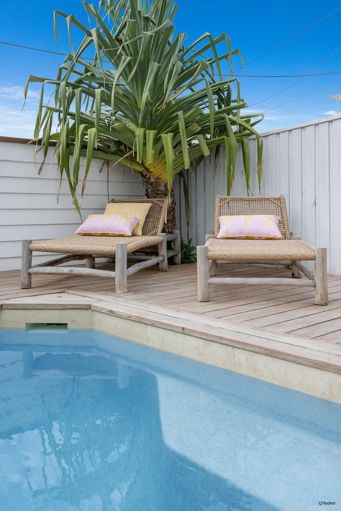 Additional image 28 of 232 Jefferson Lane, Palm Beach QLD 4221