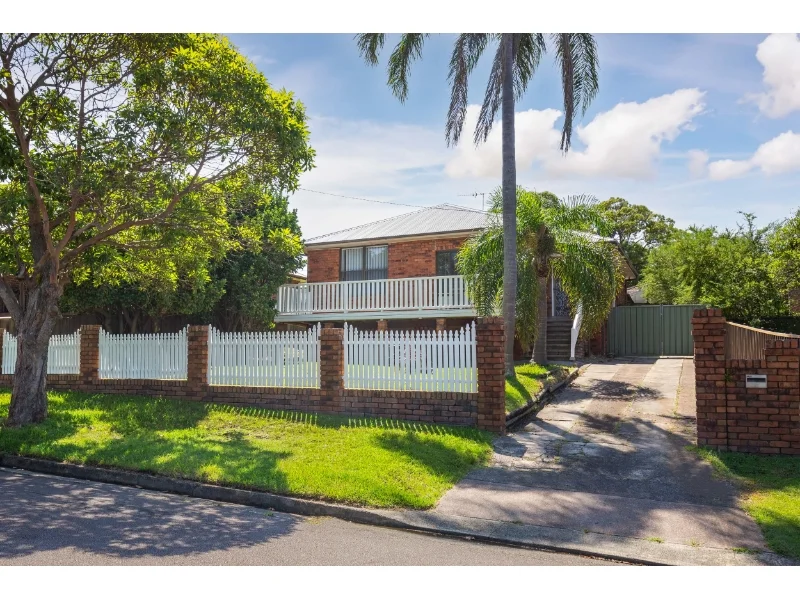 10 Charlton Street, Lambton NSW 2299