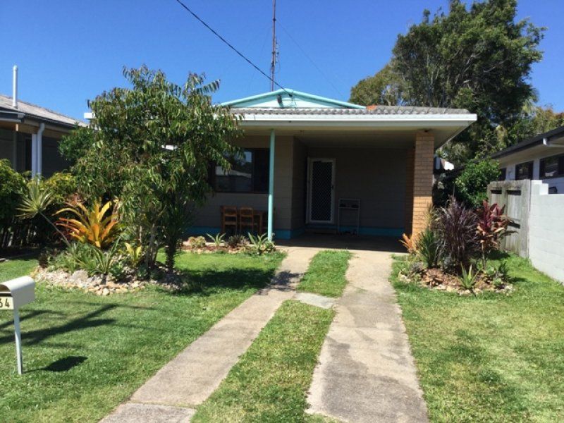 2 bedrooms House in 64 Roderick Street MOFFAT BEACH QLD, 4551