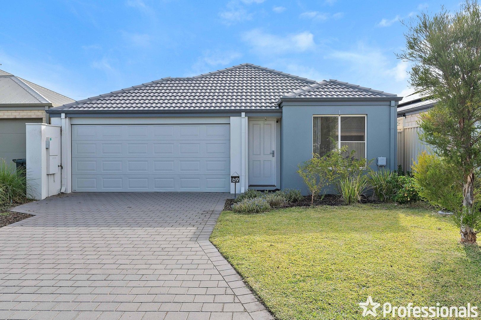 69 Lancaster Loop, Piara Waters WA 6112, Image 0